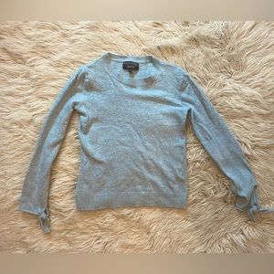 Light blue Banana Republic wool sweater with tie sleeve detail XS